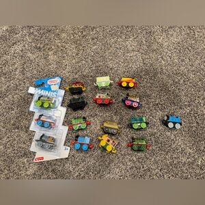 Lot of 16 mini Thomas the train trains
